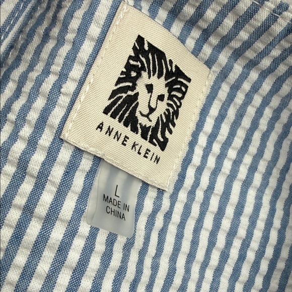 Anne Klein Seersucker Striped Blue Sleeveless Dress - Picture 7 of 9